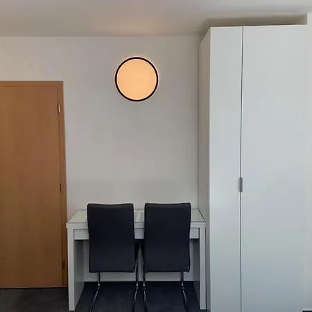 Lucie Nouzova - V Soukromi Pansiyon